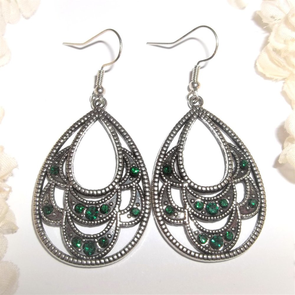 Earrings, Green and Silver Earring, Teardrop Earring, Statement Earring A452